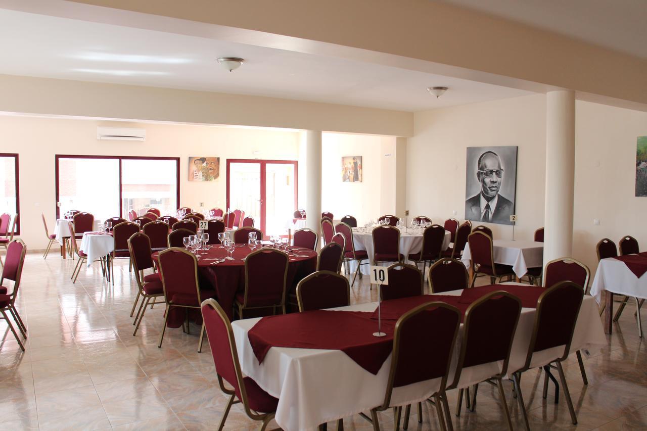Hotel Santos Pina CAPE VERDE ภายนอก รูปภาพ